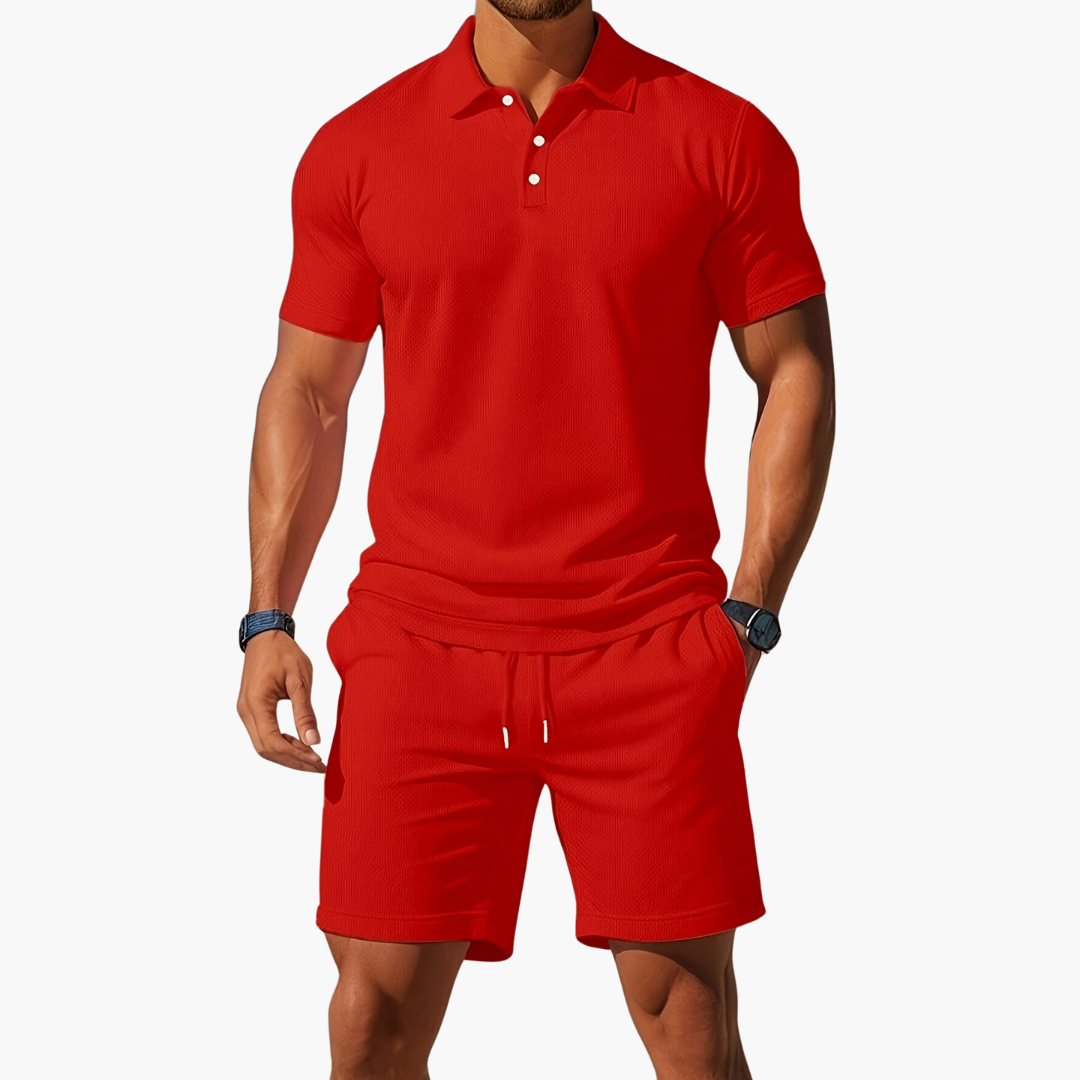 Roter Herren-Poloshirt- und Shorts-Set, sportlich-elegant, ideal für Sommermode. Perfekt für Freizeit und Sport. Hochwertige Baumwolle.